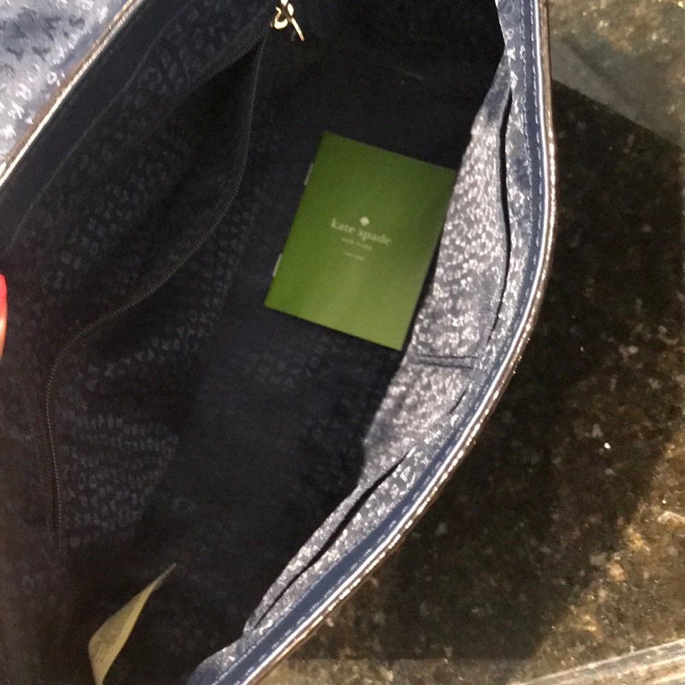 purse - Picture 4 of 4